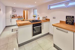 Photo 27- click for photo gallery